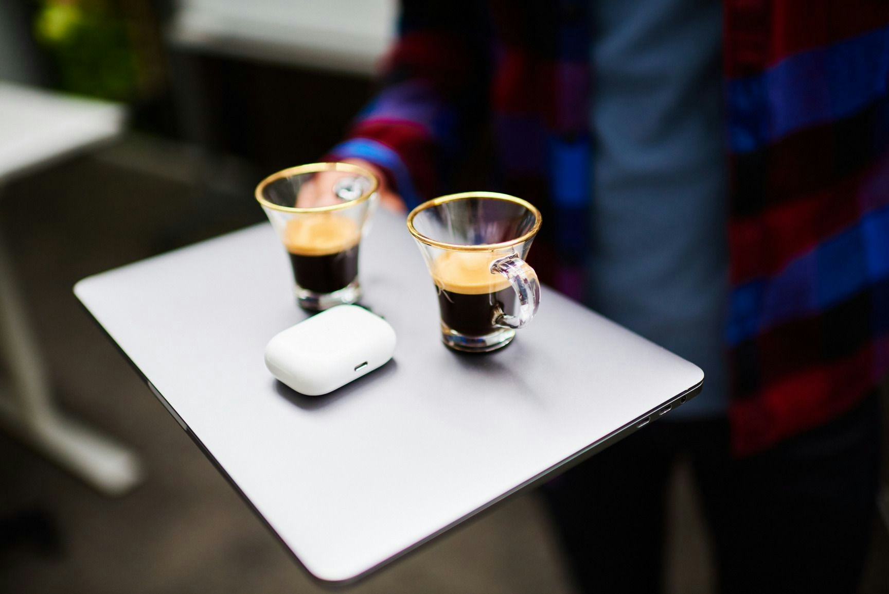 coffee-macbook.jpg